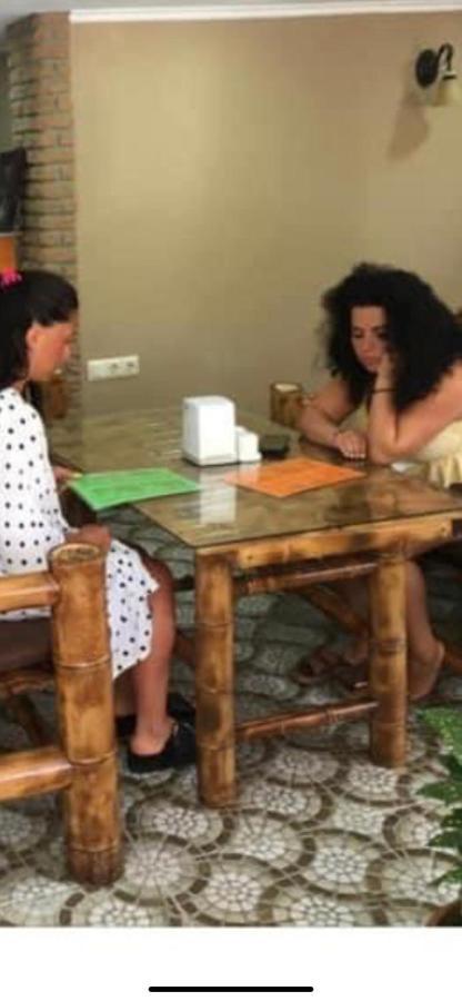 Guest House Ok Kobuleti Εξωτερικό φωτογραφία